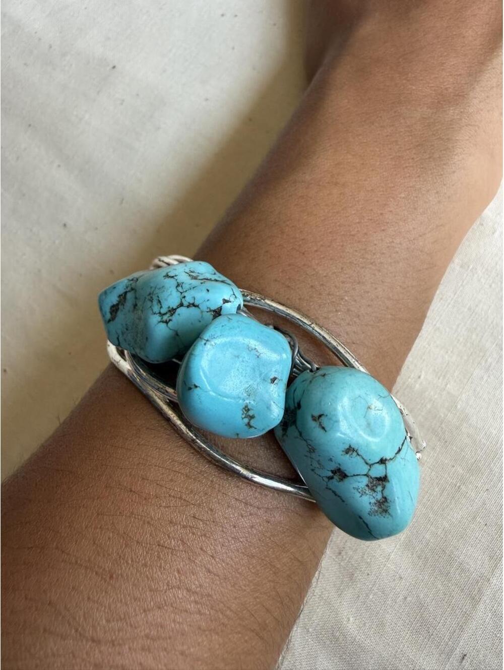 Vintage turquoise-look hinge cuff